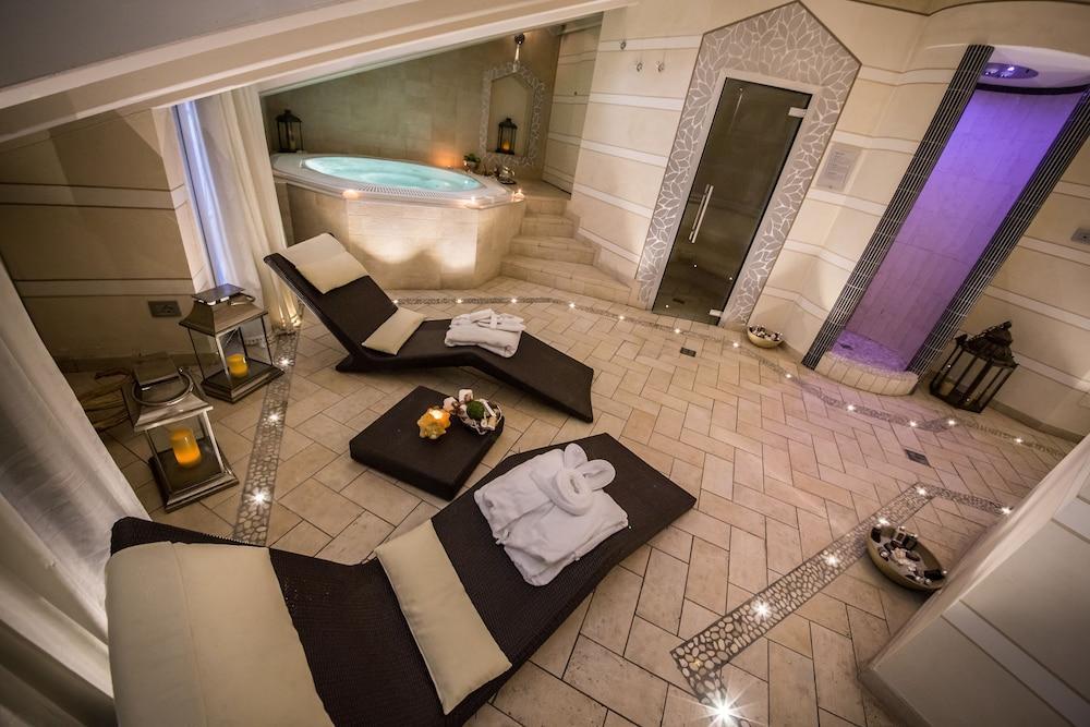Victoria Hotel Letterario Trieste Luaran gambar