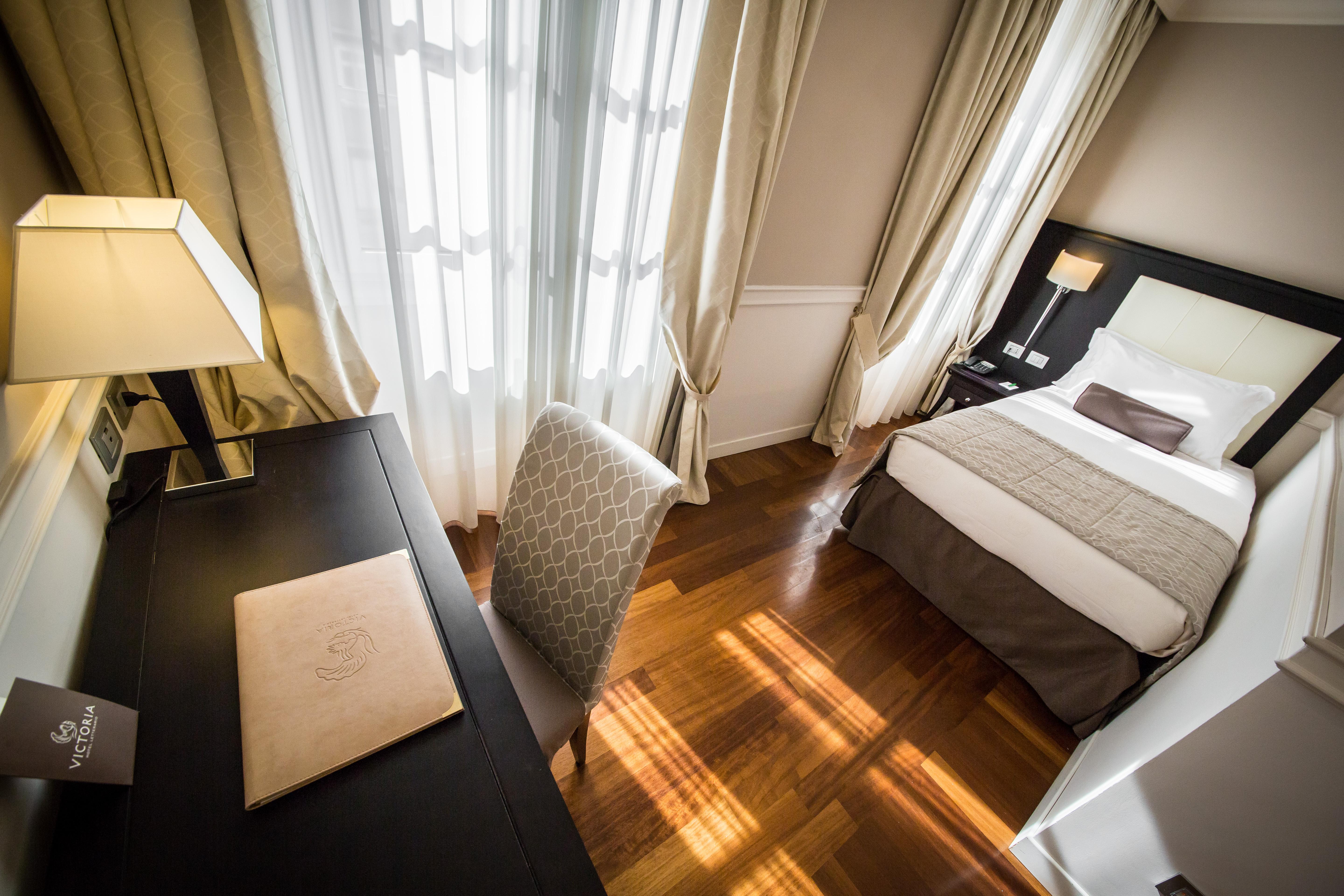 Victoria Hotel Letterario Trieste Luaran gambar