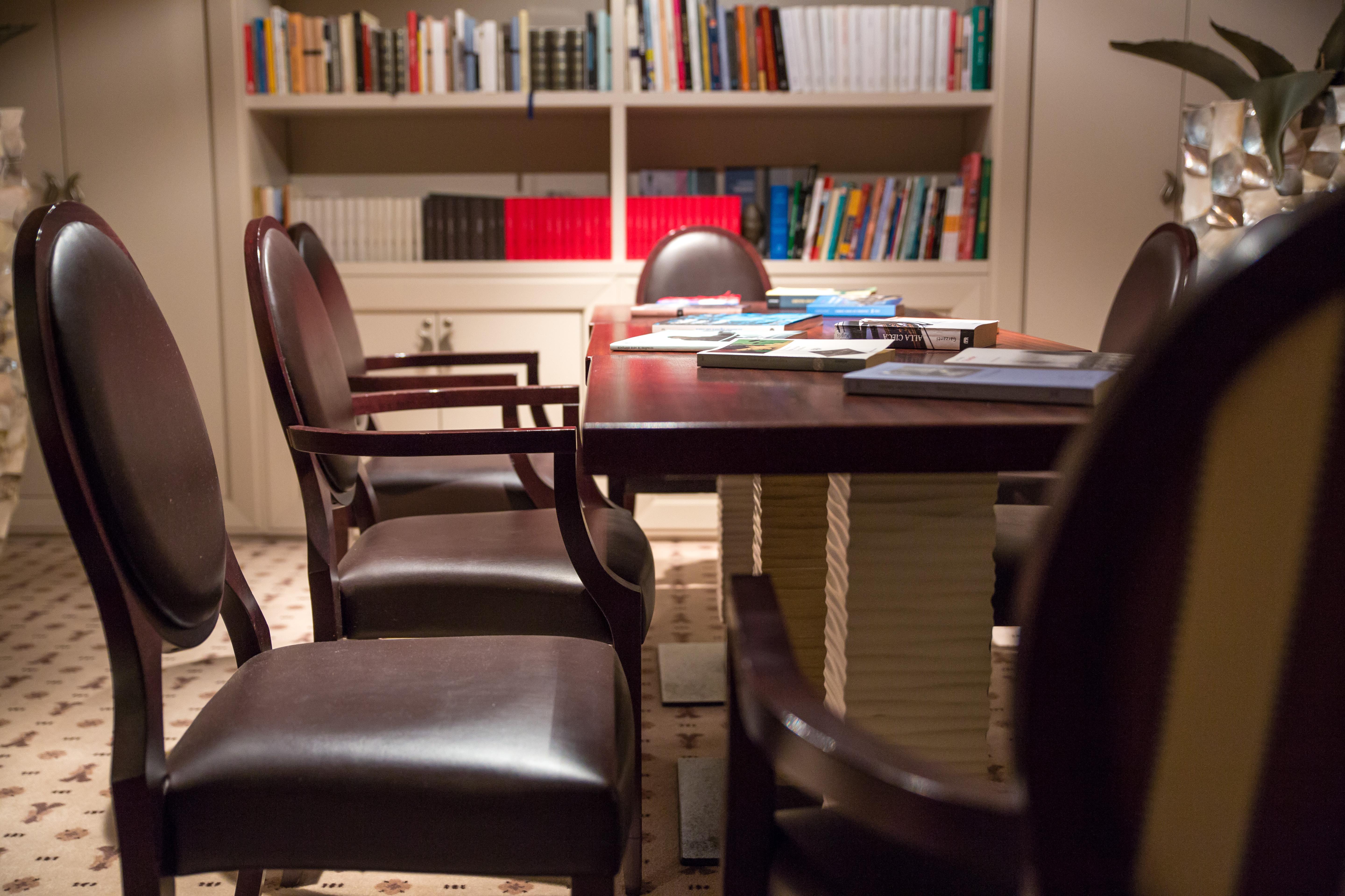 Victoria Hotel Letterario Trieste Luaran gambar