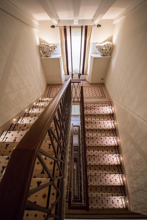 Victoria Hotel Letterario Trieste Luaran gambar